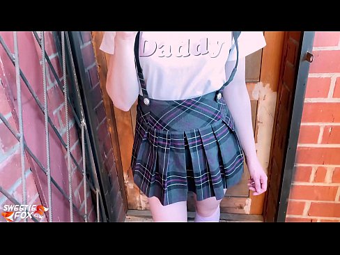 ❤️ Schoolgirl sucks a Dick go domhain agus fucks ionad ranganna. ❤️❌ Porn ardchaighdeáin linn ❌